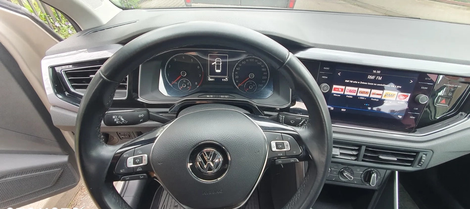 Volkswagen Polo cena 45999 przebieg: 68900, rok produkcji 2018 z Mieszkowice małe 56